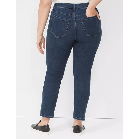 Lane Bryant Denim - Lane Bryant Flex Magic Waistband signature Fit Mid Rise Straight size 26